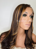 Load image into Gallery viewer, 18inch Glueless Lace Wig Light Brown With Highlights