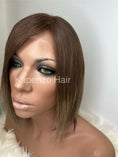 Load image into Gallery viewer, Short Edgy Euro Brown Blonde Wig